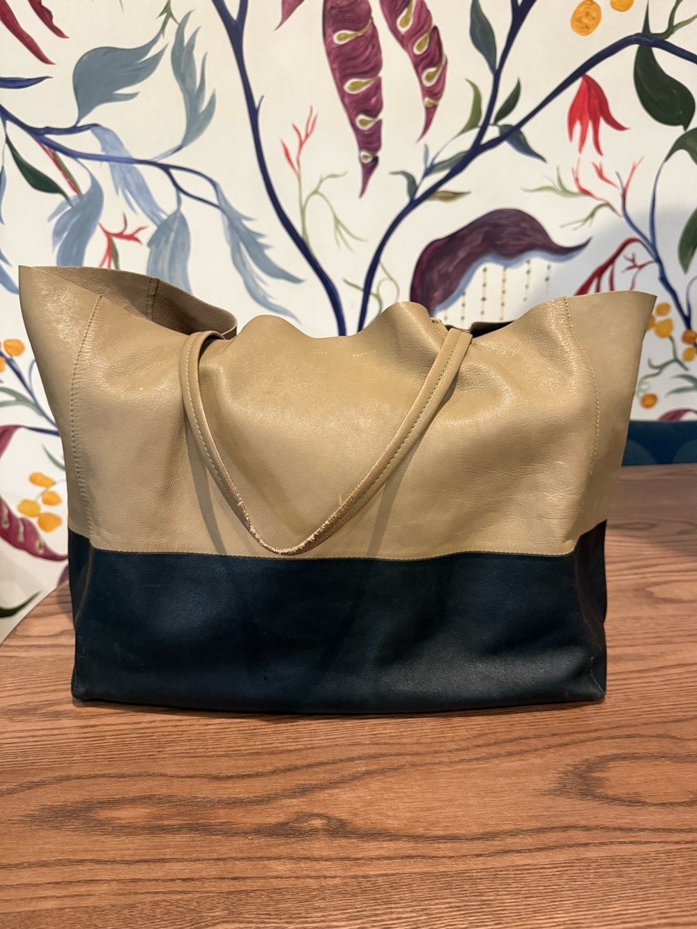 Auth CELINE Horizontal Bicolor Cabas Leather Tote Bag in Tan & Black - Picture 2 of 14